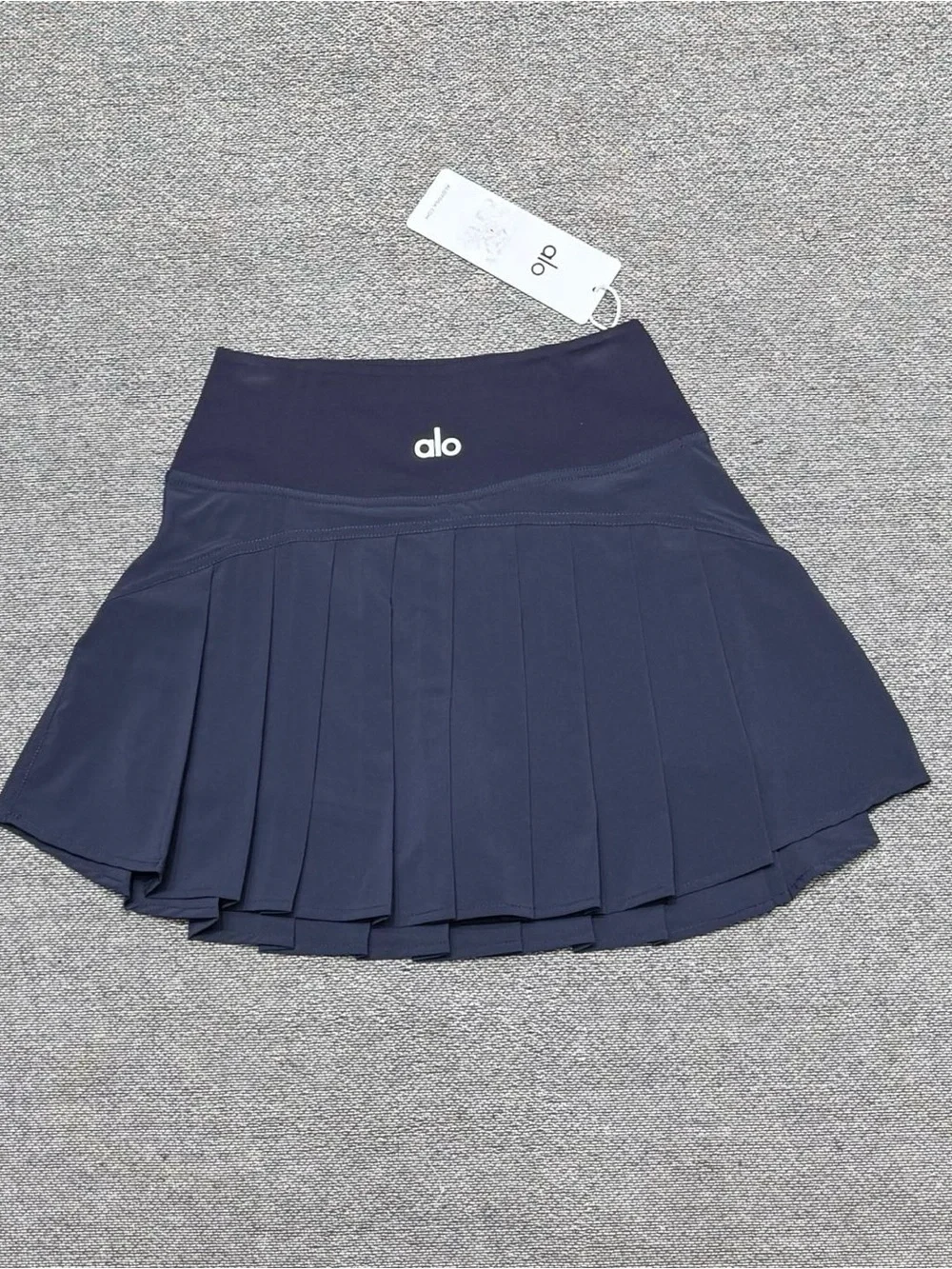 ALO Yoga Women's Navy Pleated Tennis Skirt